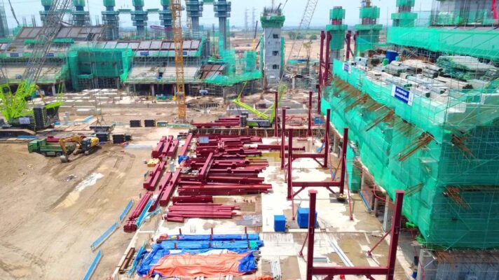 So sánh tiến độ với các sân vận động lớn trên thế giới